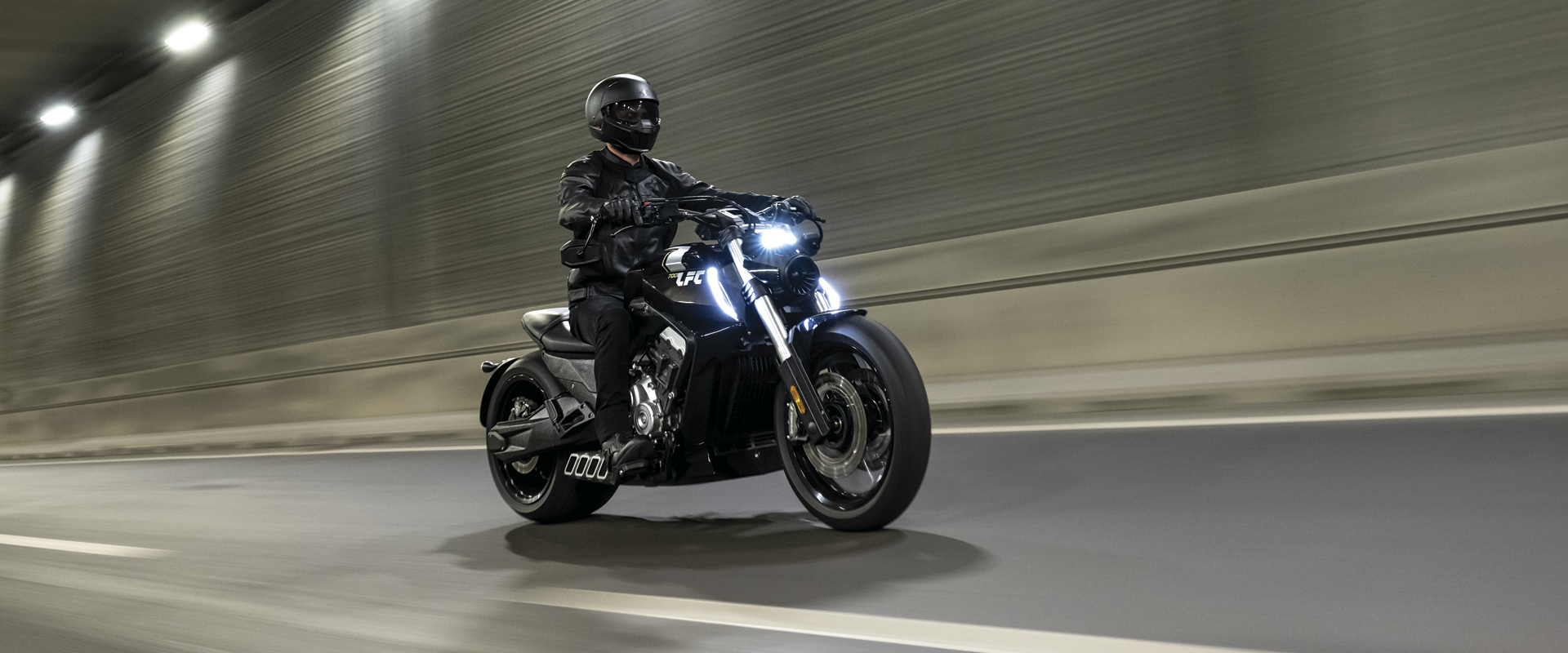 custom-slideshow-image-desktop-block_MPPAU6